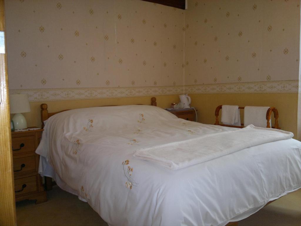 La Maison Jaune Bed & Breakfast Bouresse Exterior foto